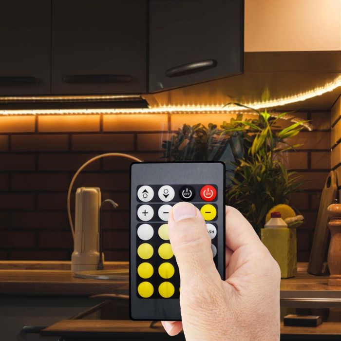 LED INFRARED CONTROLLER WITH REMOTE CONTROL CCT 3IN1+RGB 24 BUTTONS 72/144W 6A 12/24V